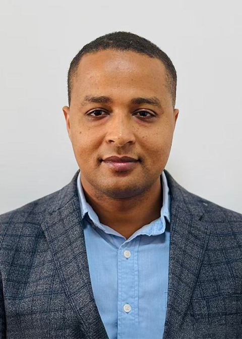 报告人: 报告人: